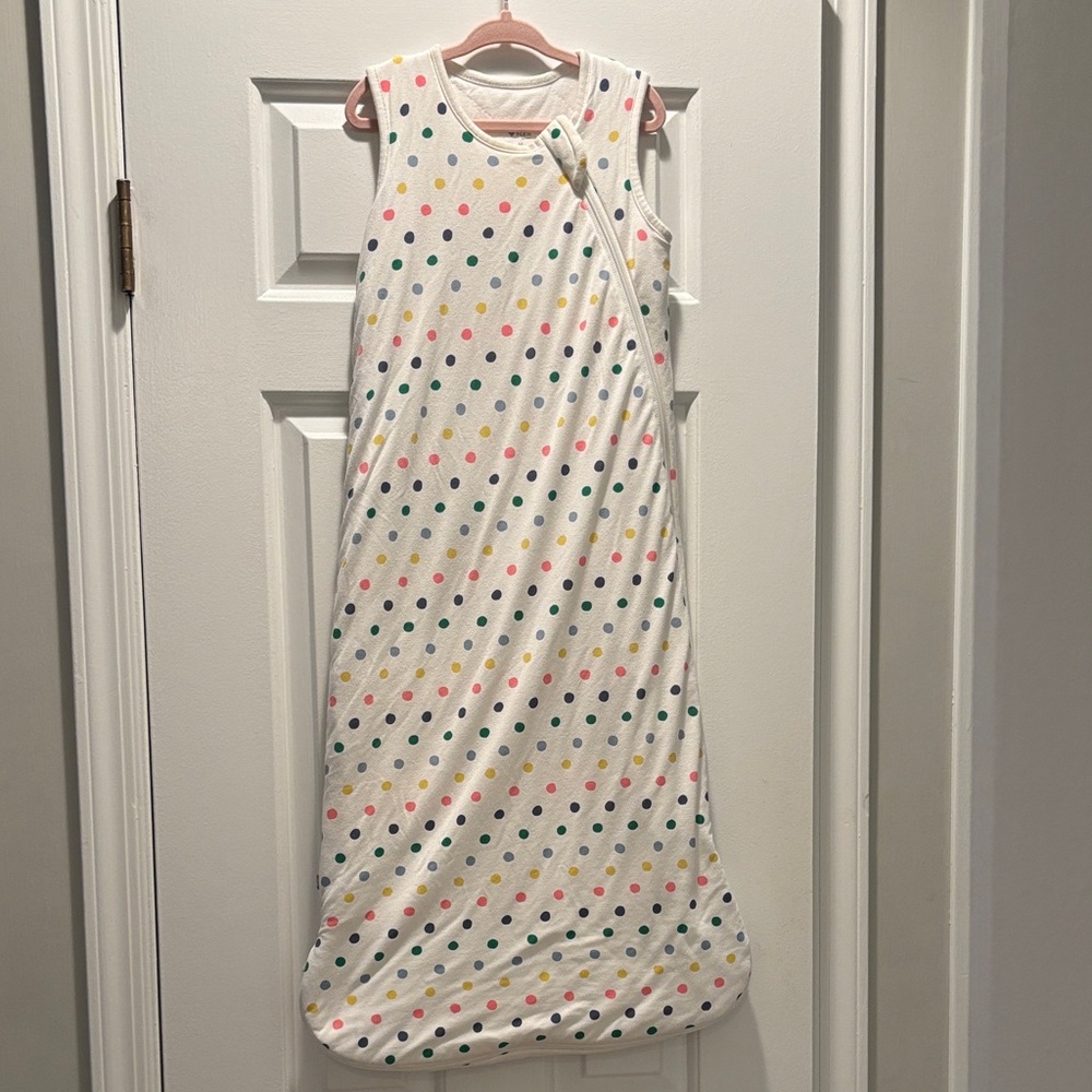 Kyte BABY - Size M 1.0 tog - White w/ rainbow dots -  Sleep Sack